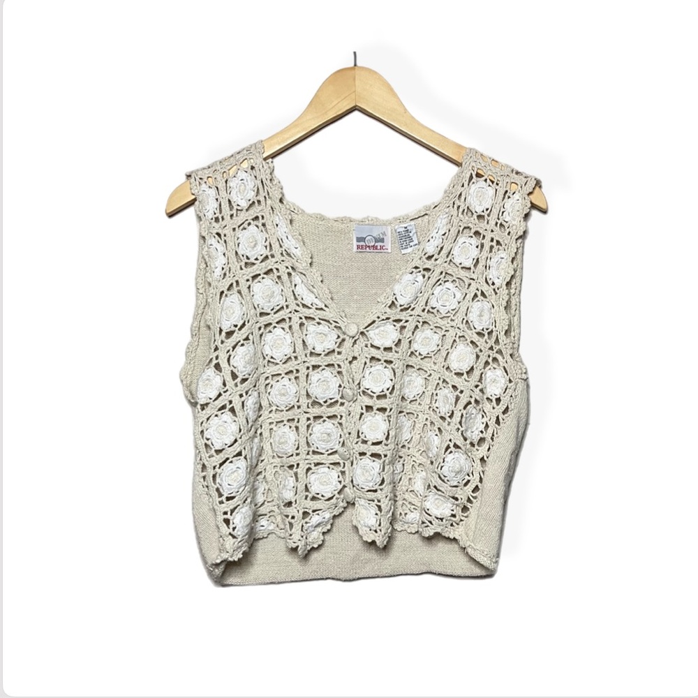 Vintage Y2K Crochet Knit Floral Vest